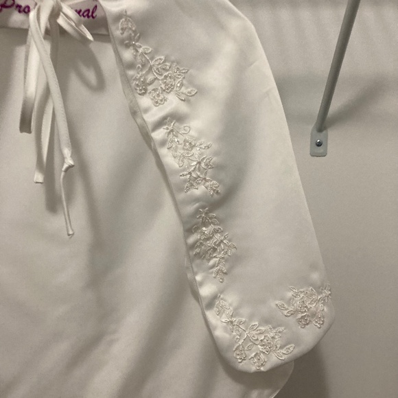 Communion Dress Wrap - Picture 11 of 12